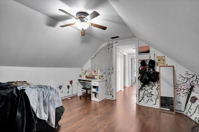 8949 Olympic Drive, Bridgeview, IL 60455