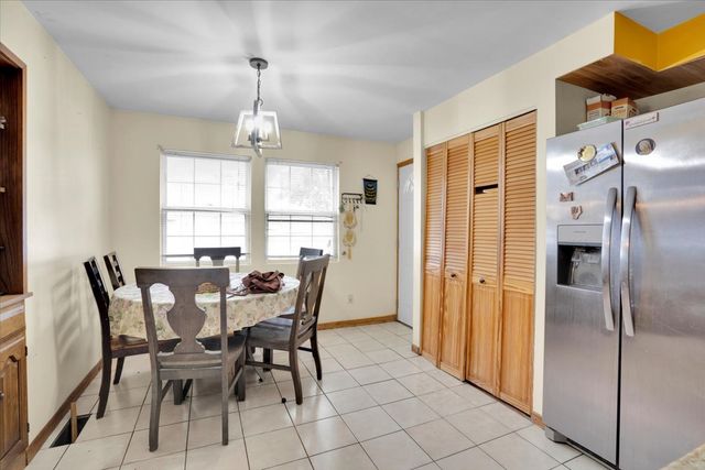 8949 Olympic Drive, Bridgeview, IL 60455