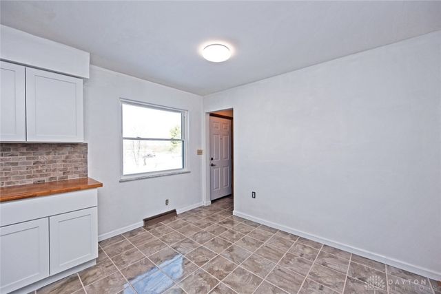 2801 S Springfield Jamestown Street, Springfield, OH 45505