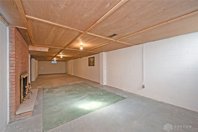 2801 S Springfield Jamestown Street, Springfield, OH 45505