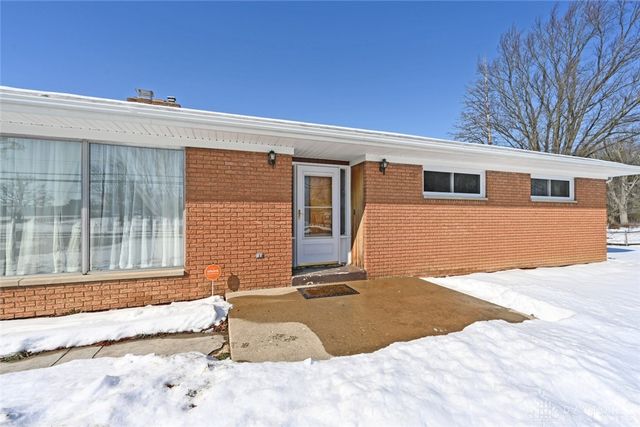 2801 S Springfield Jamestown Street, Springfield, OH 45505