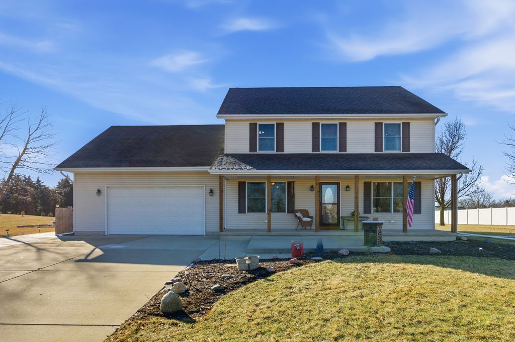 2216 N 2929th Road, Marseilles, IL 61341