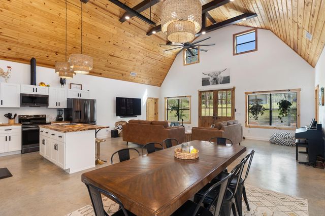 1569 Fm 1746, Woodville, TX 75979