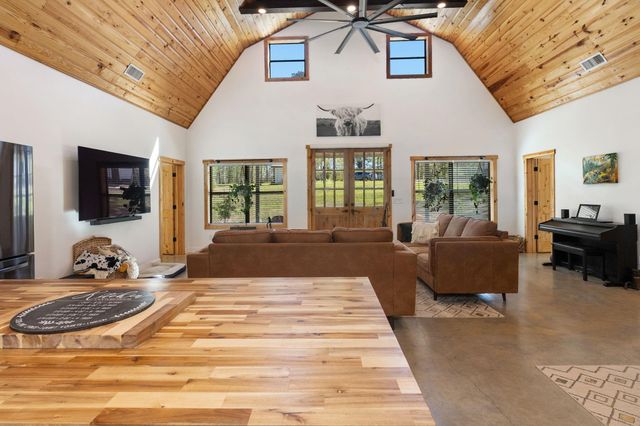 1569 Fm 1746, Woodville, TX 75979