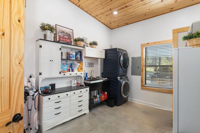 1569 Fm 1746, Woodville, TX 75979