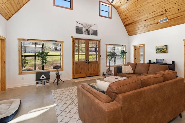 1569 Fm 1746, Woodville, TX 75979