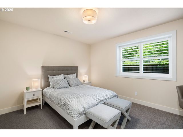 3425 Sw 57TH Ave, Portland, OR 97221