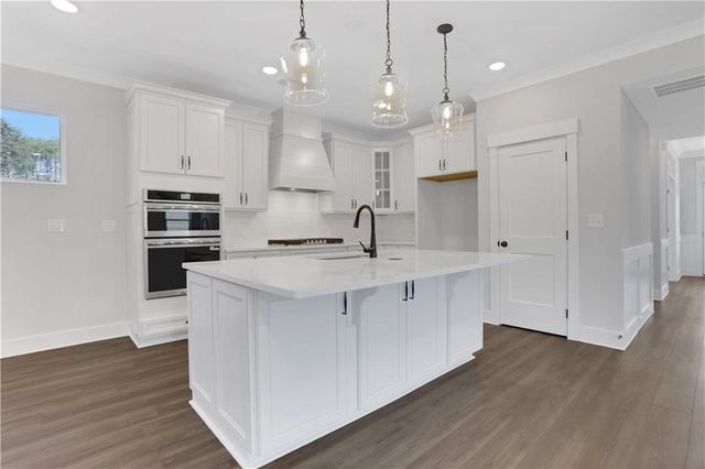 139 Marble Tree Way, Ball Ground, GA 30107