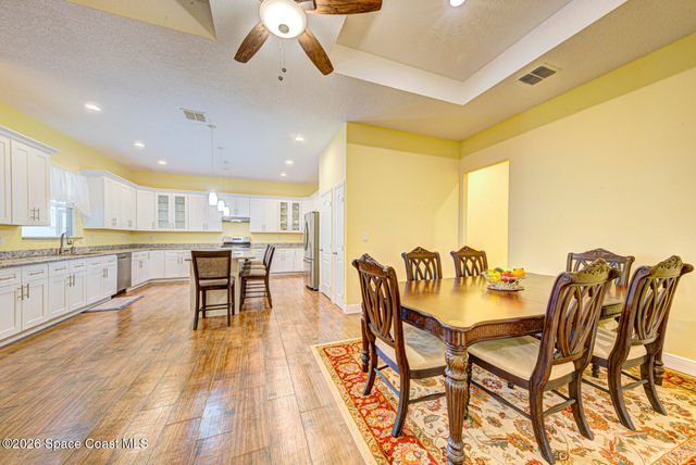 462 Gancedo Street SW, Palm Bay, FL 32908