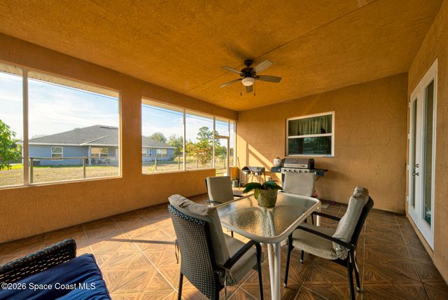 462 Gancedo Street SW, Palm Bay, FL 32908