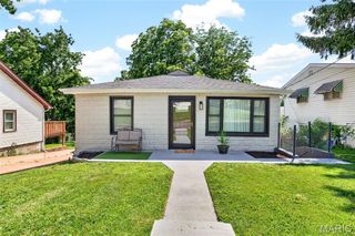 128 Laredo Avenue, Mehlville, MO 63125
