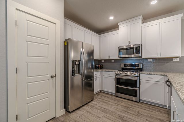 716 Fort Leonard, San Antonio, TX 78245