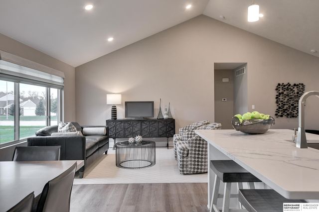 19706 Piney Creek Drive, Elkhorn, NE 68022