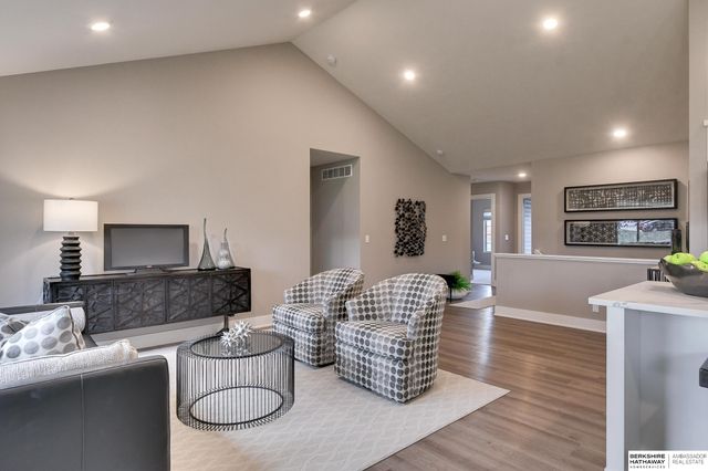 19706 Piney Creek Drive, Elkhorn, NE 68022