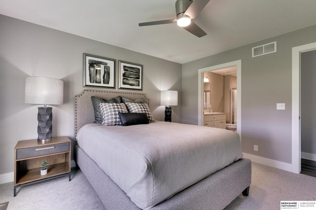 19706 Piney Creek Drive, Elkhorn, NE 68022