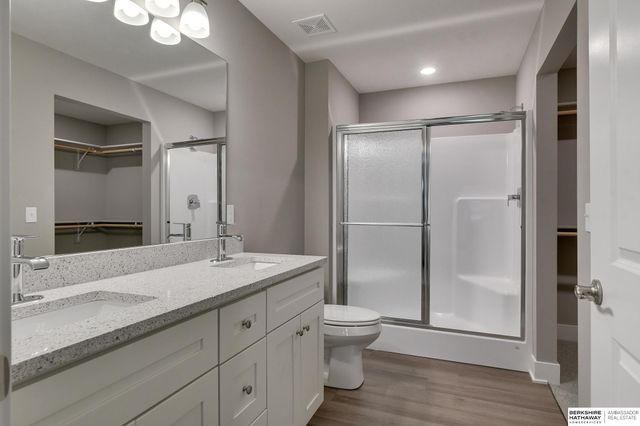 19706 Piney Creek Drive, Elkhorn, NE 68022