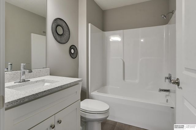 19706 Piney Creek Drive, Elkhorn, NE 68022