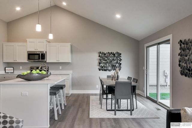 19706 Piney Creek Drive, Elkhorn, NE 68022