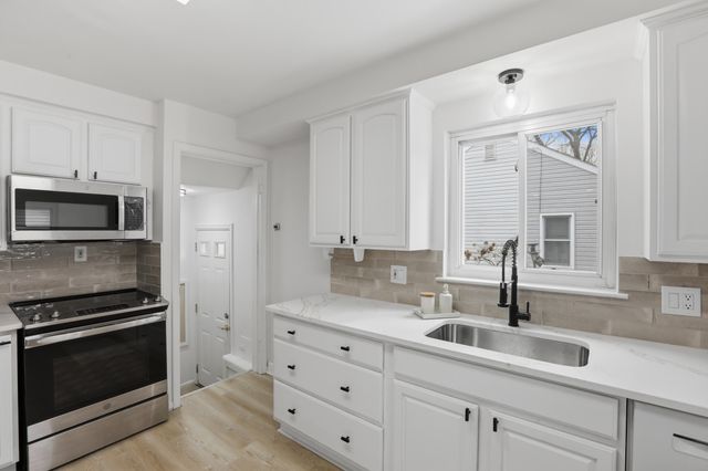 11920 Cavell Street, Livonia City, MI 48150