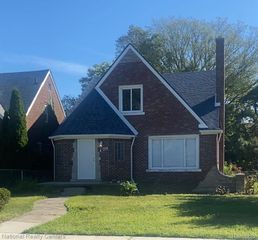 4600 Lakewood Street, Detroit, MI 48215