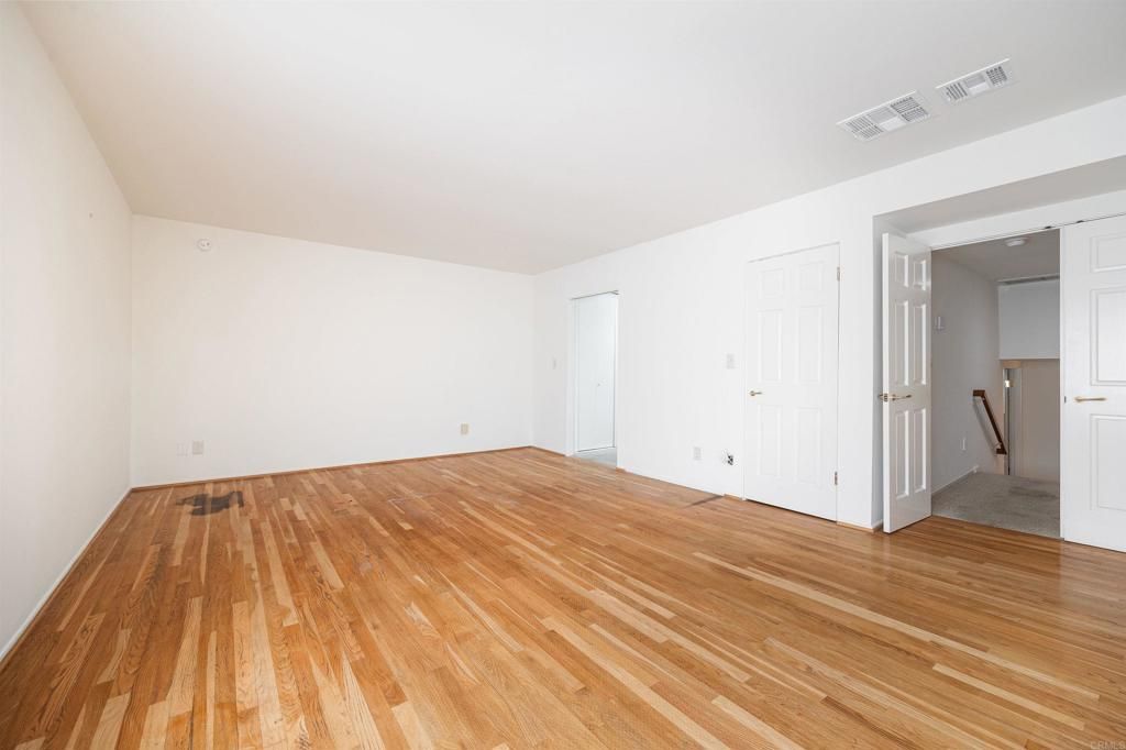 Image 13 of property listing at 13236 Fiji Way L, Marina Del Rey, CA 90292