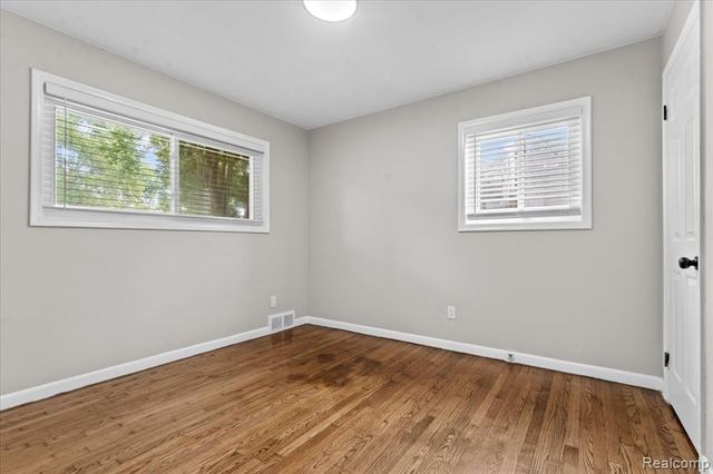22435 Pembroke Avenue, Detroit, MI 48219