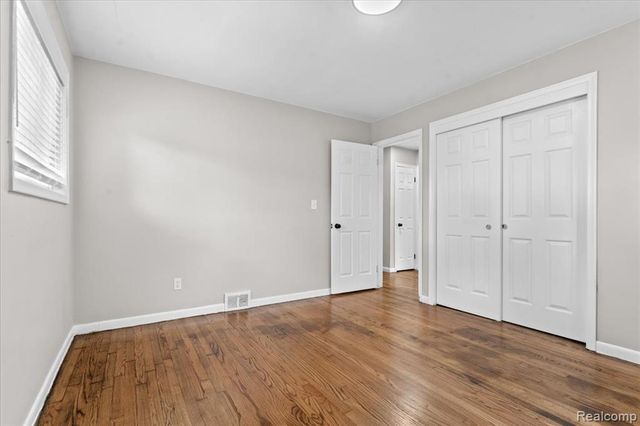 22435 Pembroke Avenue, Detroit, MI 48219