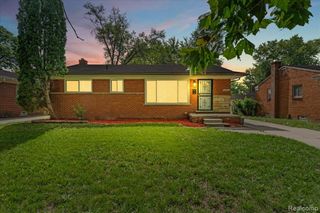 22435 Pembroke Avenue, Detroit, MI 48219