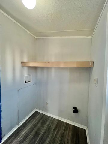 2525 Oyster Creek Bend, Oyster Creek, TX 77541