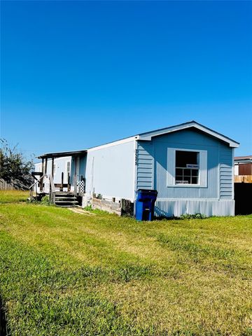 2525 Oyster Creek Bend, Oyster Creek, TX 77541