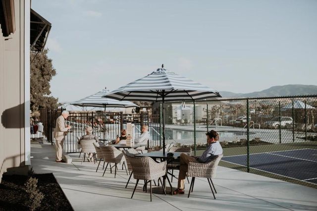 2112 Red Oak Drive, Hollister, CA 95023