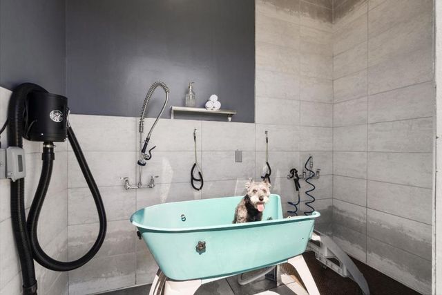 2112 Red Oak Drive, Hollister, CA 95023