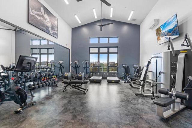 2112 Red Oak Drive, Hollister, CA 95023