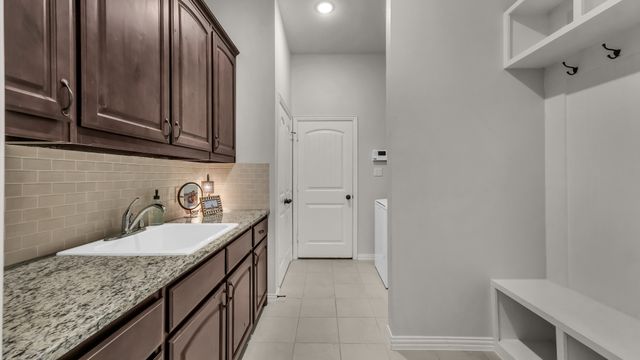 1036 Northern Oaks Court, Springtown, TX 76082