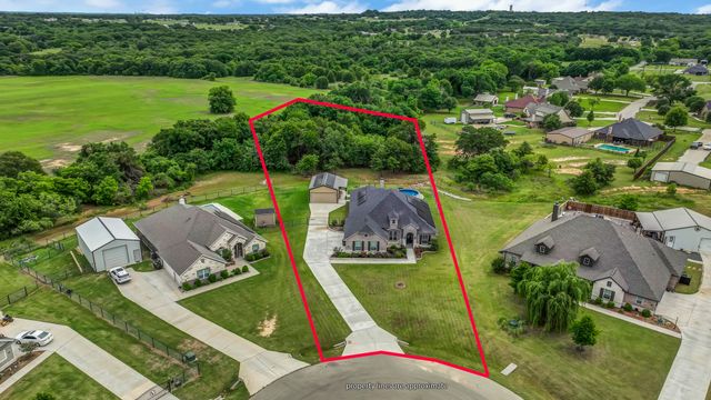1036 Northern Oaks Court, Springtown, TX 76082