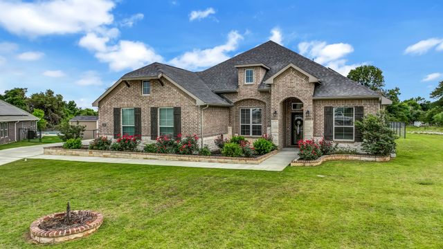 1036 Northern Oaks Court, Springtown, TX 76082