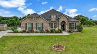 1036 Northern Oaks Court, Springtown, TX 76082