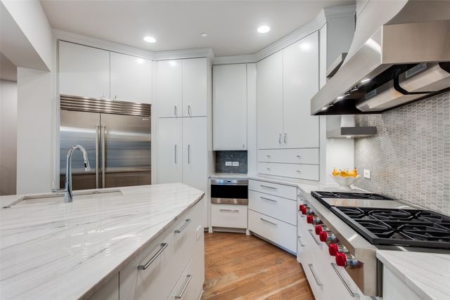 74 Cortes Drive, Westlake, TX 76262