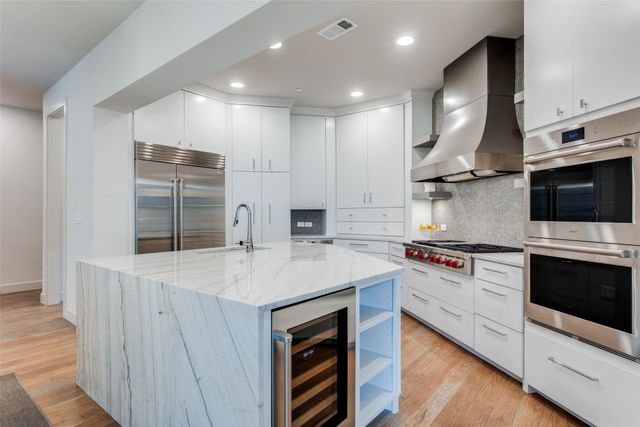 74 Cortes Drive, Westlake, TX 76262