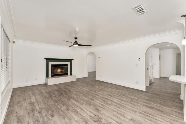 5113 Walnut Garden Ct, Carmichael, CA 95608