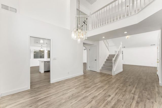 5113 Walnut Garden Ct, Carmichael, CA 95608