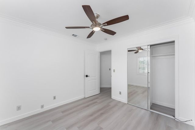 5113 Walnut Garden Ct, Carmichael, CA 95608