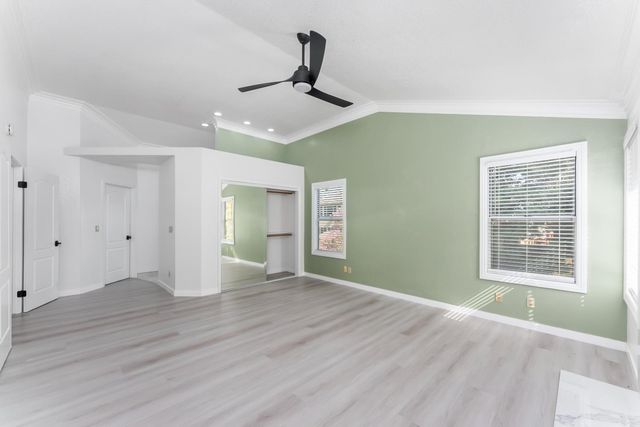 5113 Walnut Garden Ct, Carmichael, CA 95608