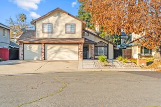 5113 Walnut Garden Ct, Carmichael, CA 95608