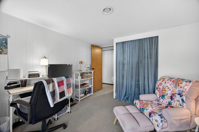 2901 S Market Place, Bloomington, IN 47403