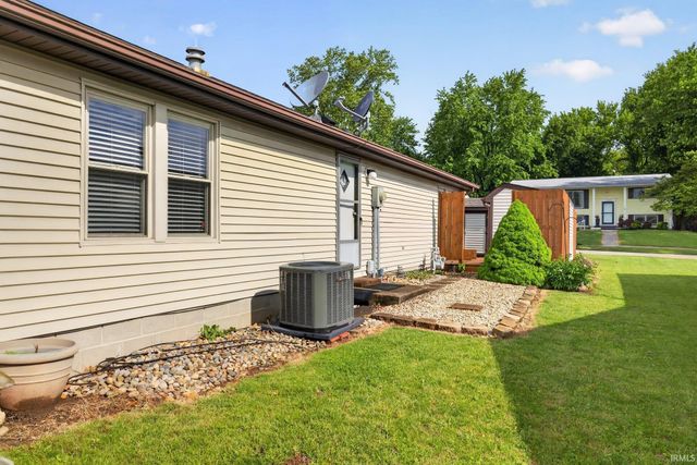 2901 S Market Place, Bloomington, IN 47403