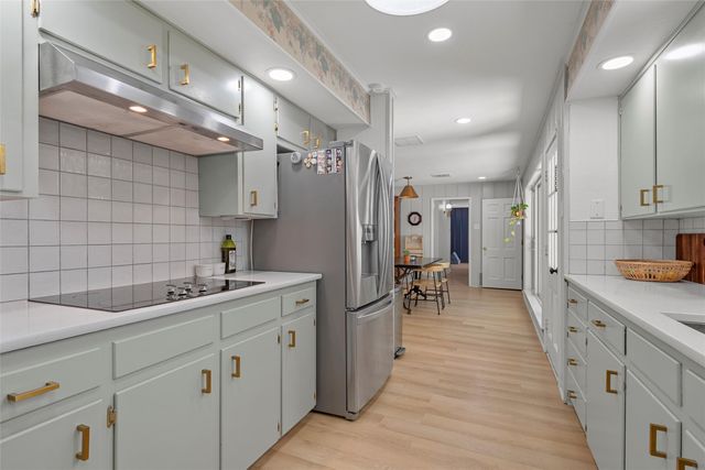 5625 Lake Jackson Street, Waco, TX 76710