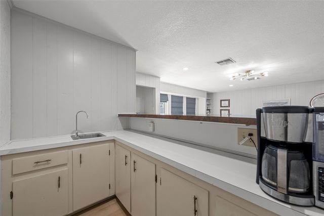 5625 Lake Jackson Street, Waco, TX 76710