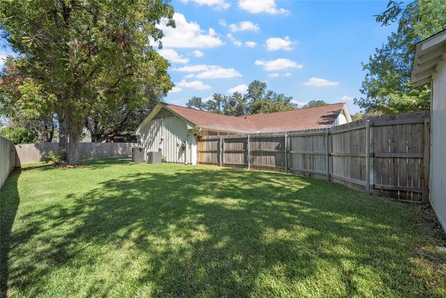 5625 Lake Jackson Street, Waco, TX 76710