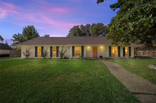 5625 Lake Jackson Street, Waco, TX 76710